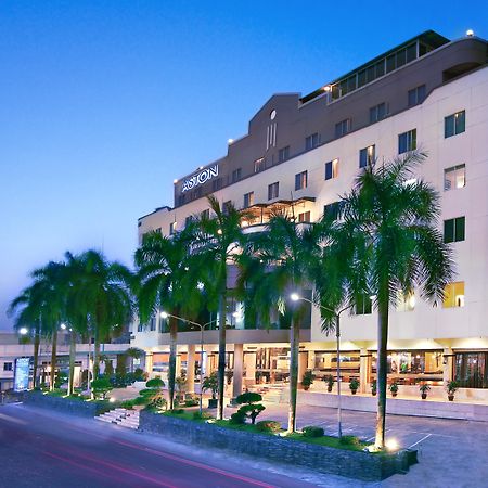 Aston Karimun City Hotel Танджунг Балай Каримун Екстериор снимка