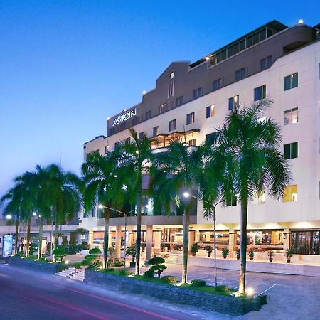 Aston Karimun City Hotel Танджунг Балай Каримун Екстериор снимка