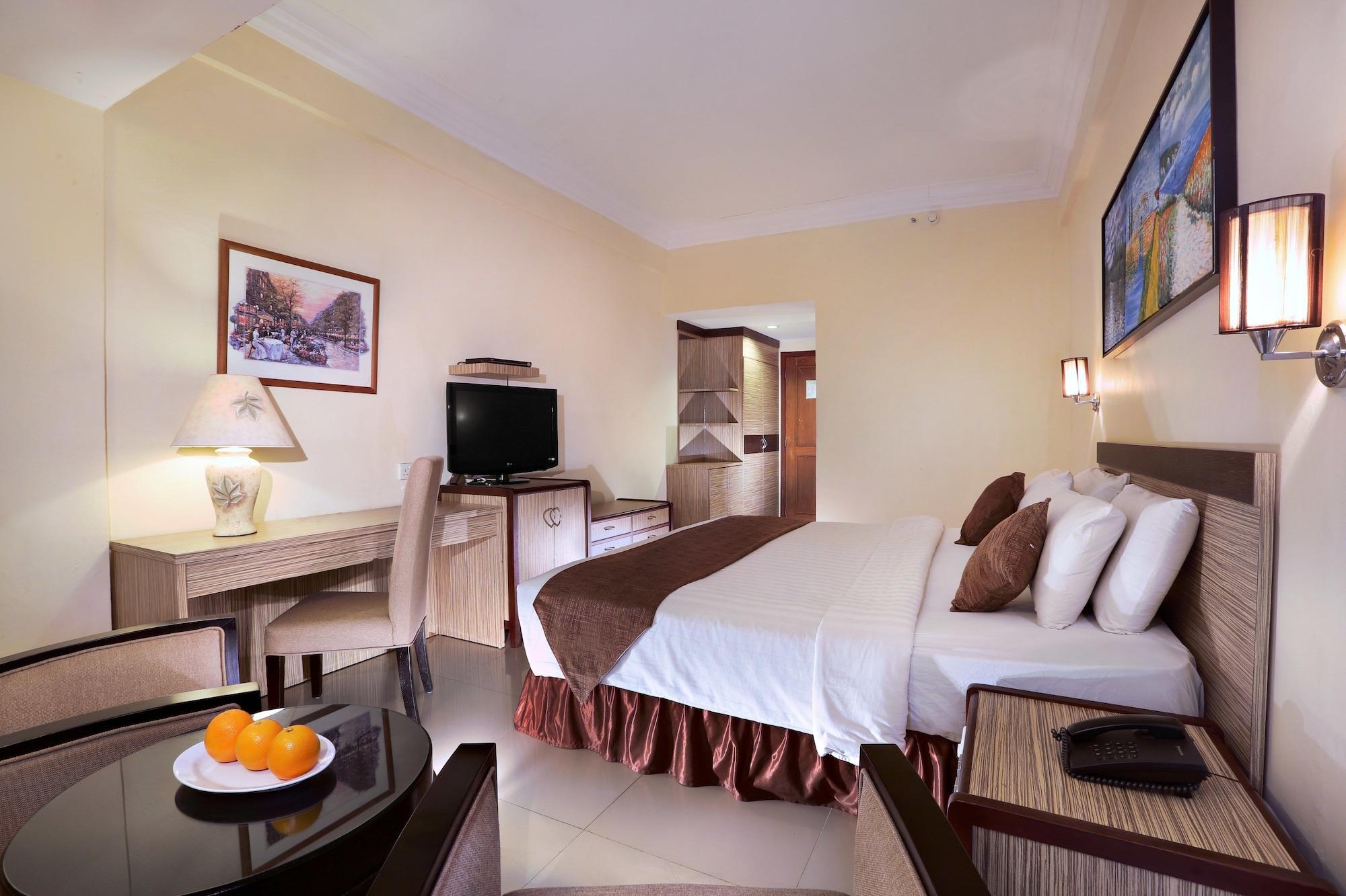 Aston Karimun City Hotel Танджунг Балай Каримун Екстериор снимка