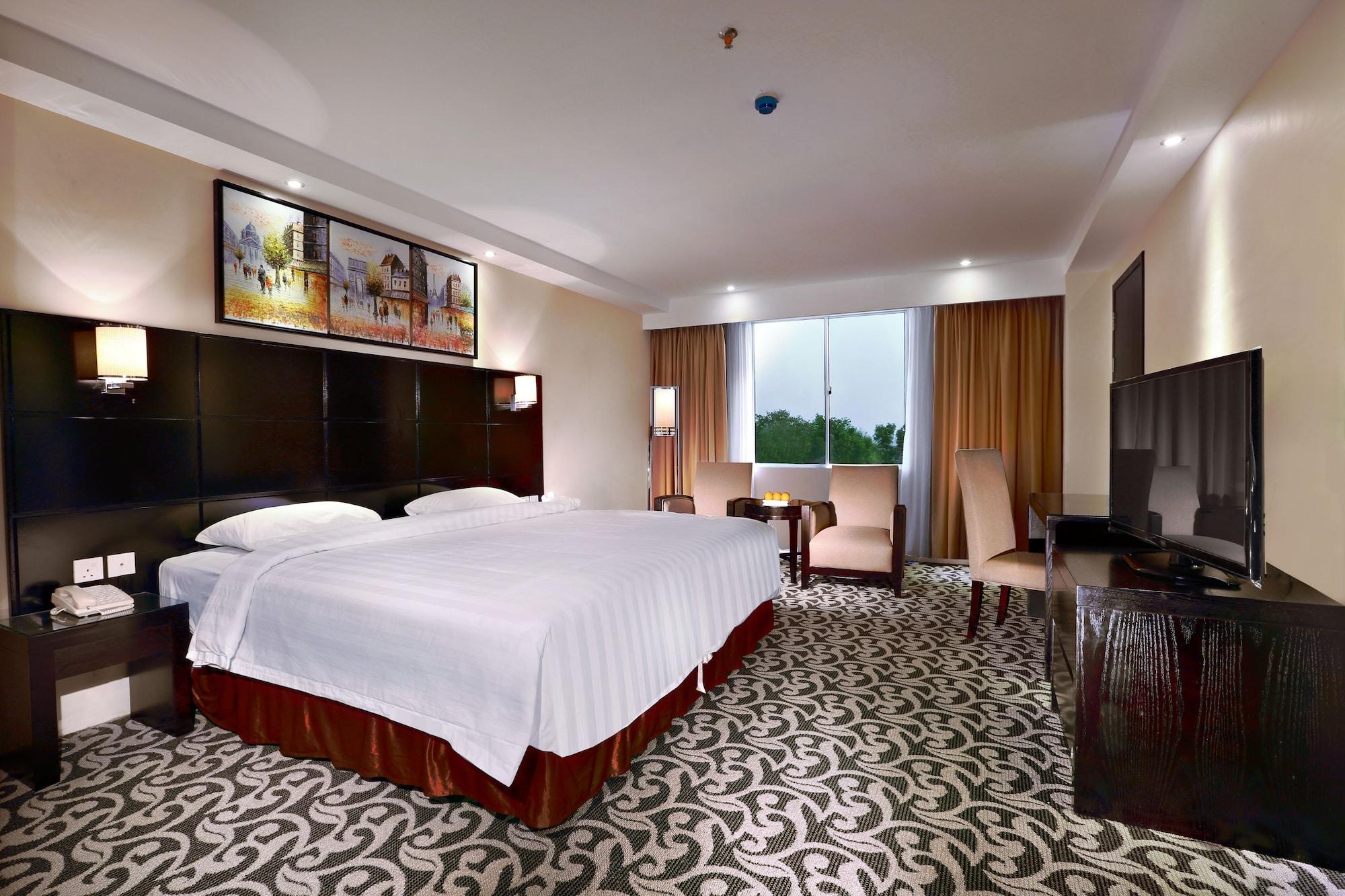 Aston Karimun City Hotel Танджунг Балай Каримун Екстериор снимка