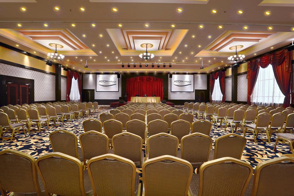 Aston Karimun City Hotel Танджунг Балай Каримун Екстериор снимка