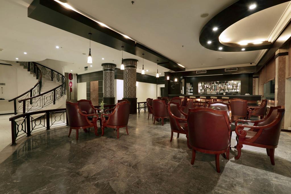 Aston Karimun City Hotel Танджунг Балай Каримун Екстериор снимка